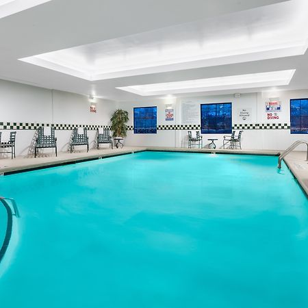 Holiday Inn & Suites Raleigh Cary By Ihg Dış mekan fotoğraf