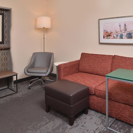 Holiday Inn & Suites Raleigh Cary By Ihg Dış mekan fotoğraf