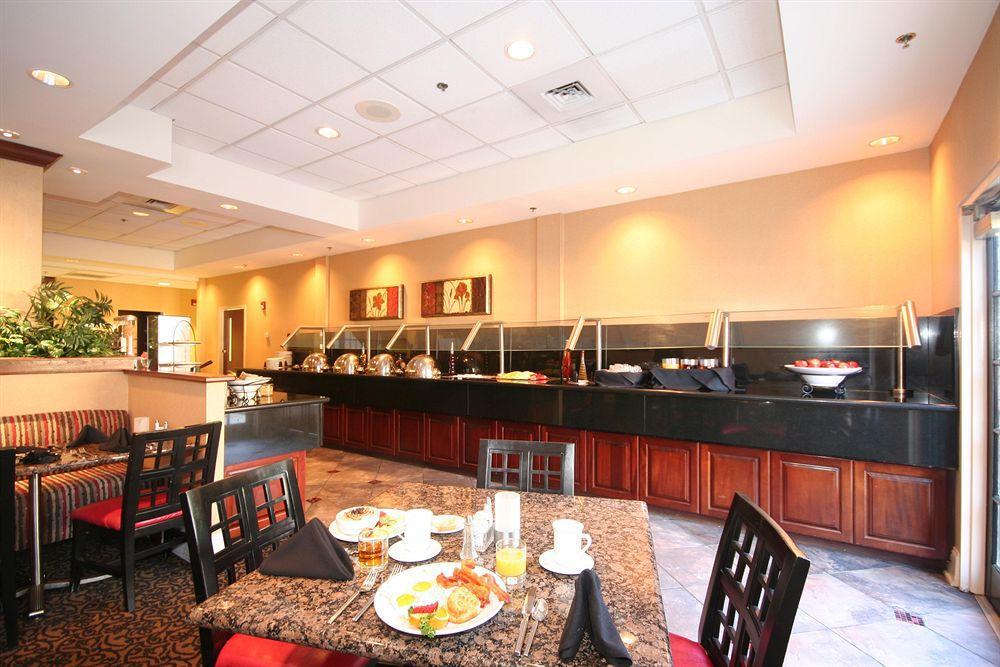 Holiday Inn & Suites Raleigh Cary By Ihg Restoran fotoğraf