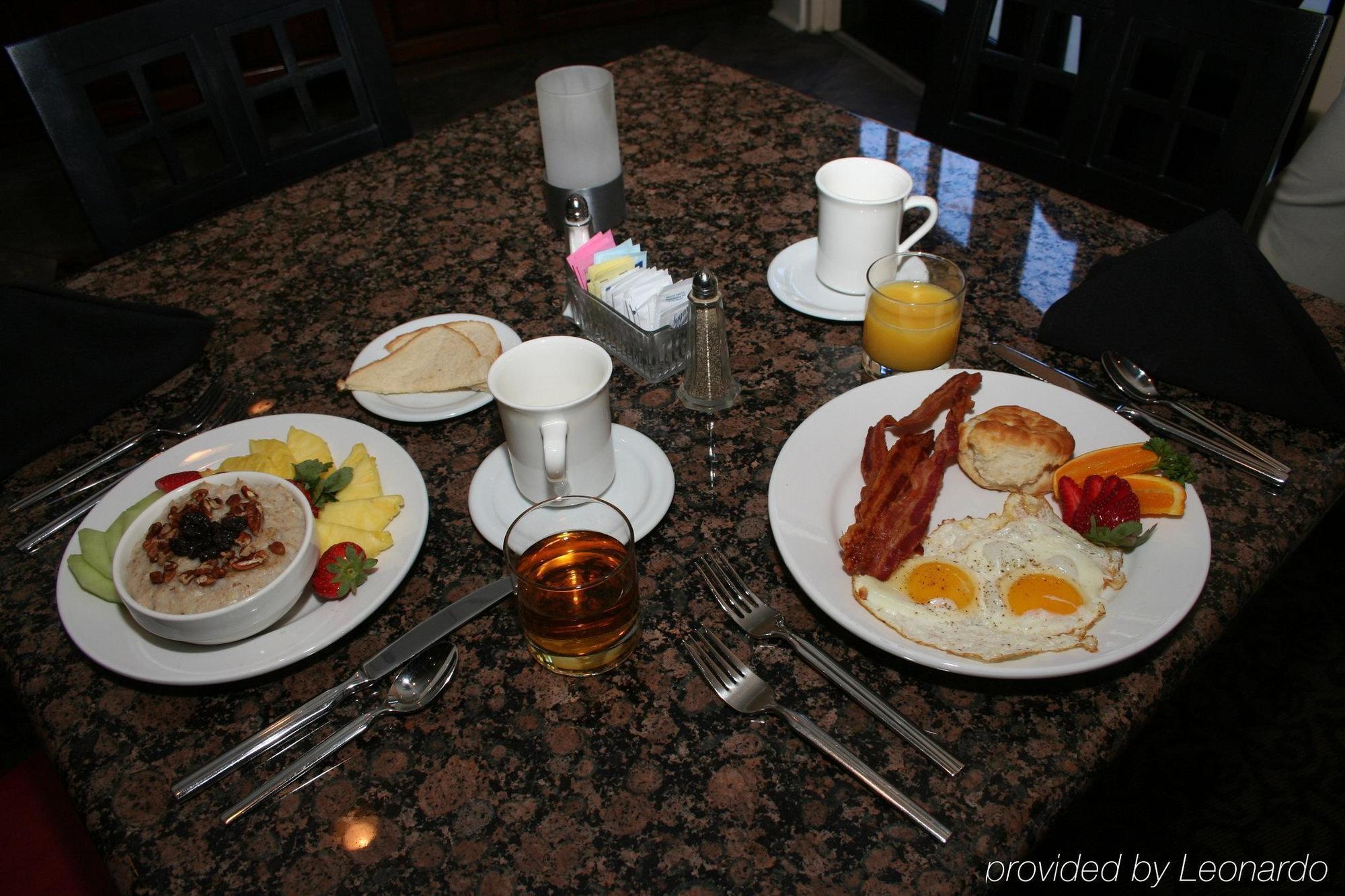 Holiday Inn & Suites Raleigh Cary By Ihg Dış mekan fotoğraf
