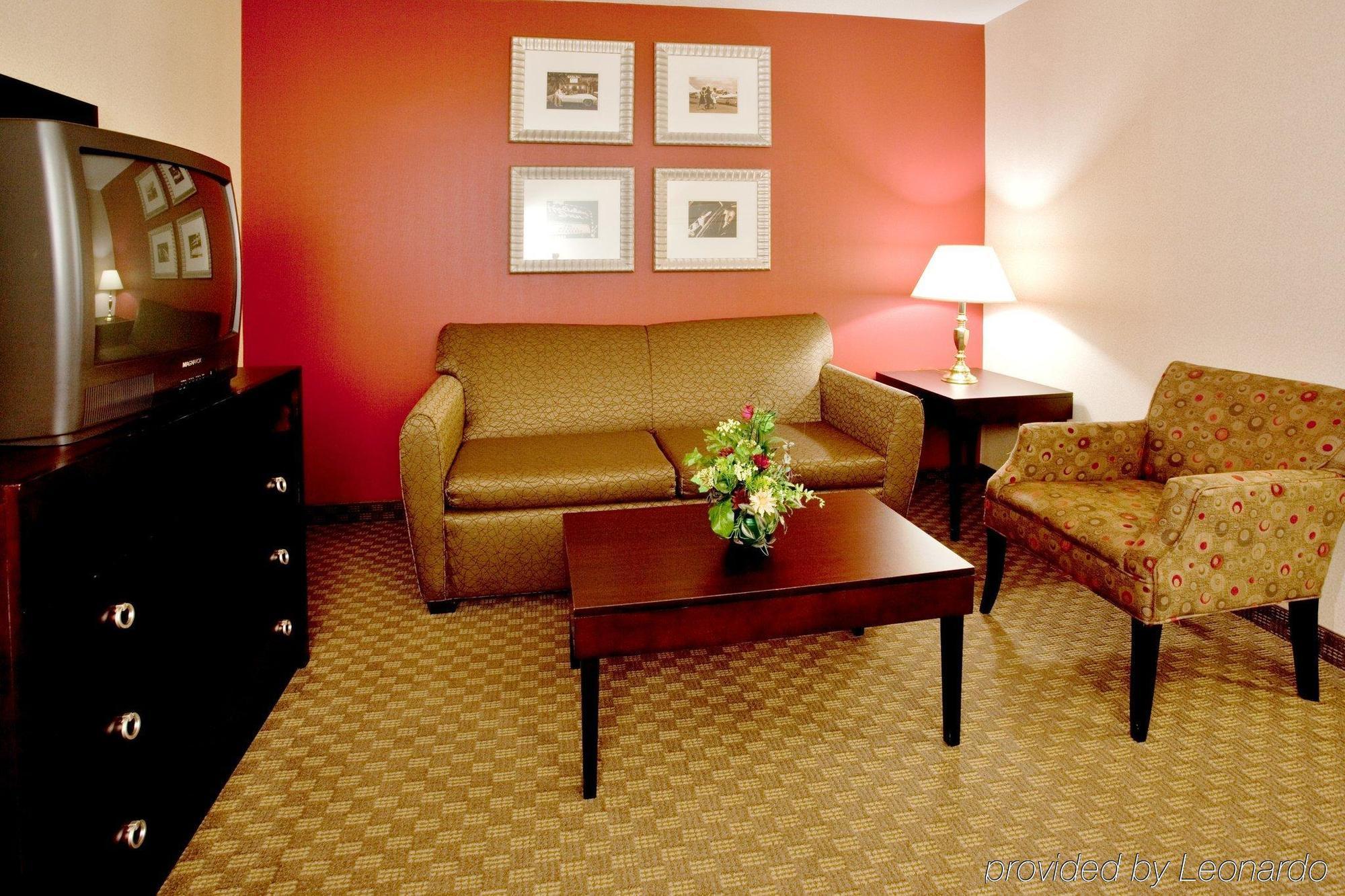 Holiday Inn & Suites Raleigh Cary By Ihg Oda fotoğraf
