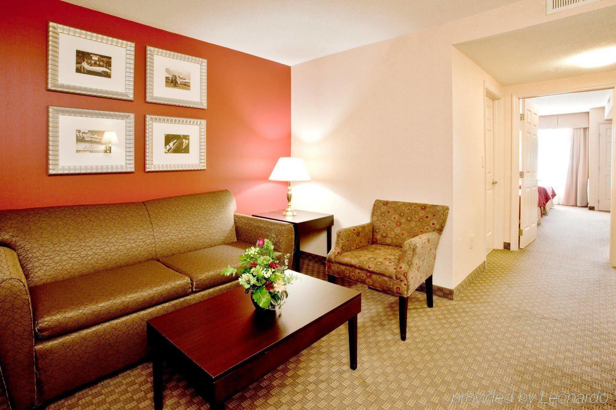Holiday Inn & Suites Raleigh Cary By Ihg Dış mekan fotoğraf