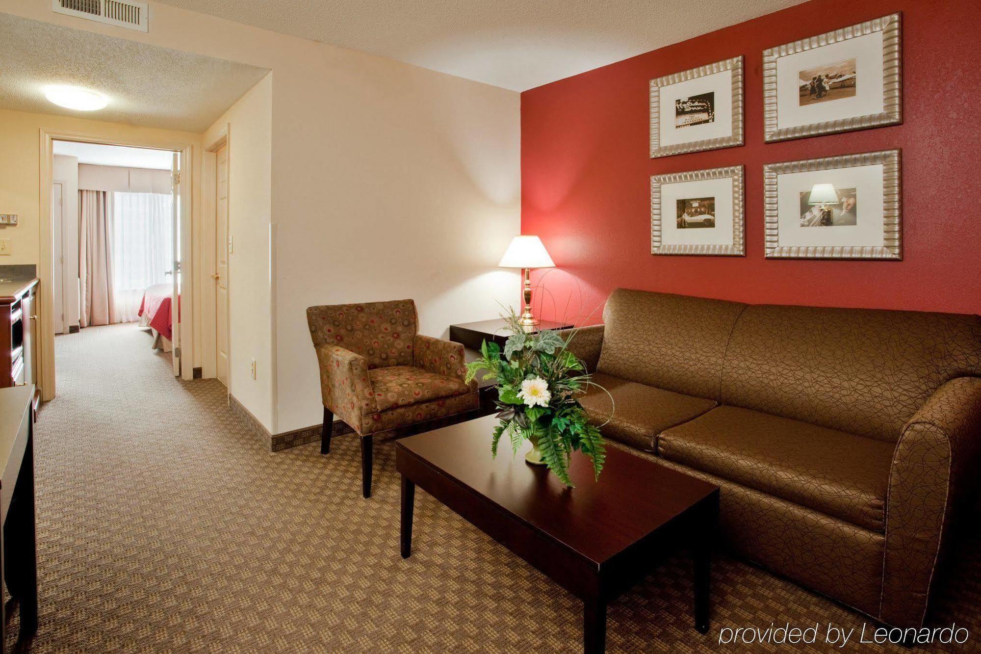 Holiday Inn & Suites Raleigh Cary By Ihg Dış mekan fotoğraf